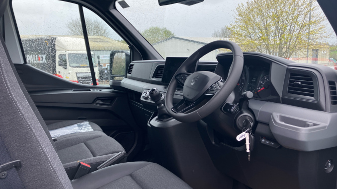 Renault Master Lwb Diesel Fwd LL35dCi 150 Advance Low Roof Dropside - Image 6